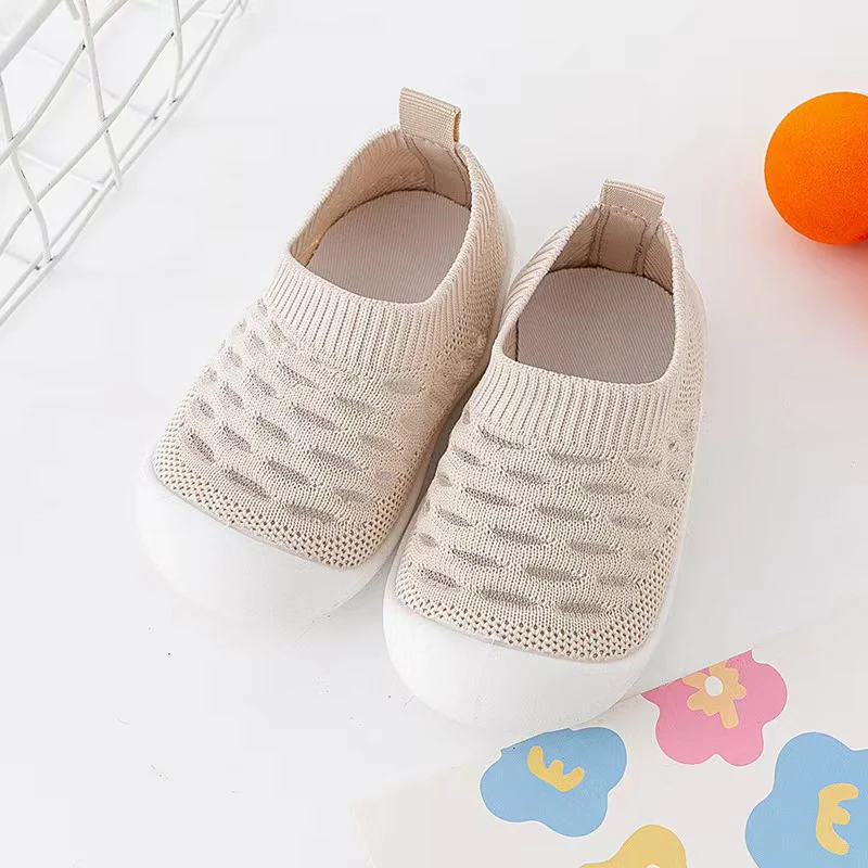Knitted Barefoot Socks for Babies - Image 9